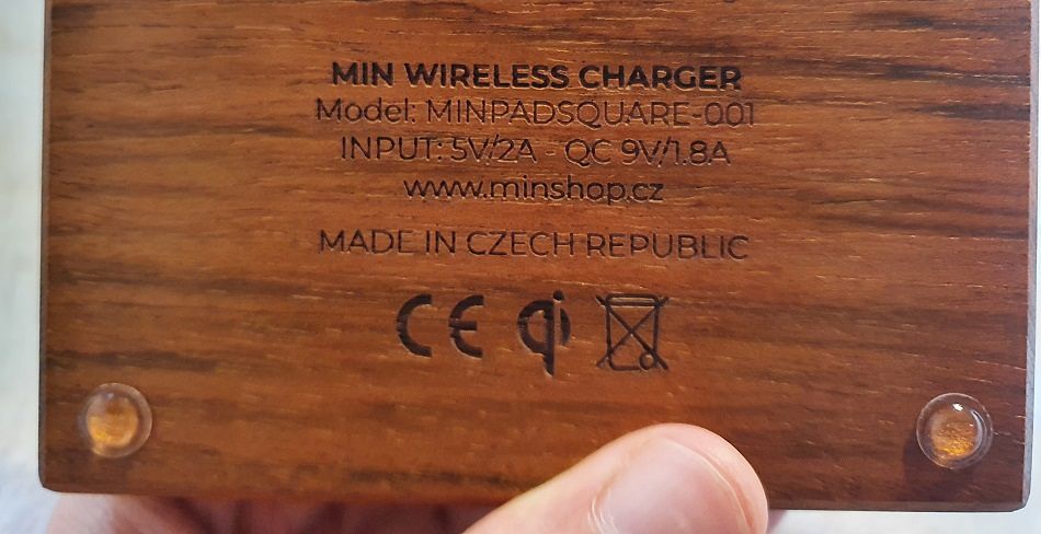 Min Pad nabíječka