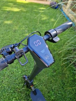 Elektrokoloběžka AERIUM MaxRide T500 - 04