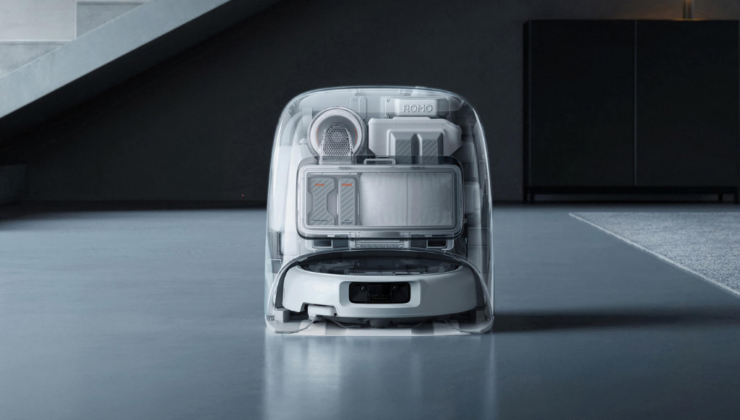Průhledný robotický vysavač DJI ROMO P se stanicí