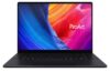 ASUS ProArt P16 H7606 v černém provedení s otevřeným 16palcovým OLED displejem